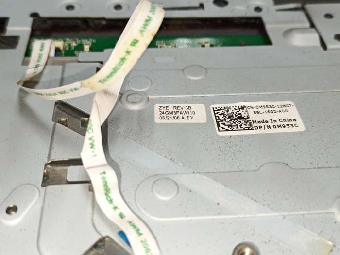 Dell STUDIO 1537 PP3L  Palmrest - 24GM3PAWI10