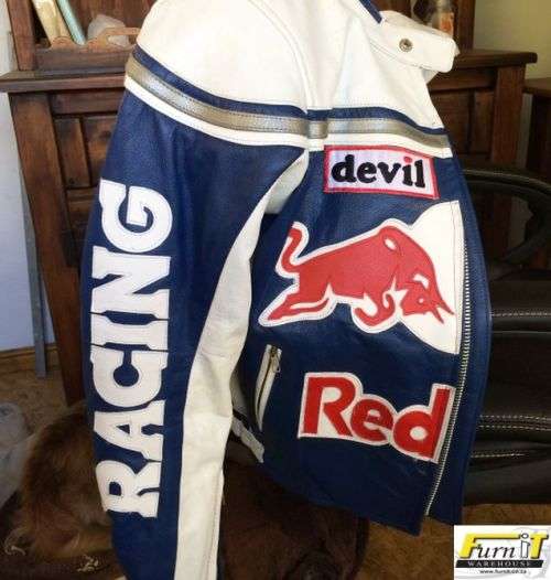 Red Bull Racing Leather Bike Jacket (Size Medium) - Excellent condition