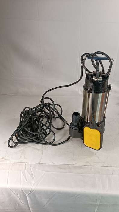 Red Rhino 220V Pro-Pump - 0.25kw Drainage Pump - 150L/min - Refurbished'