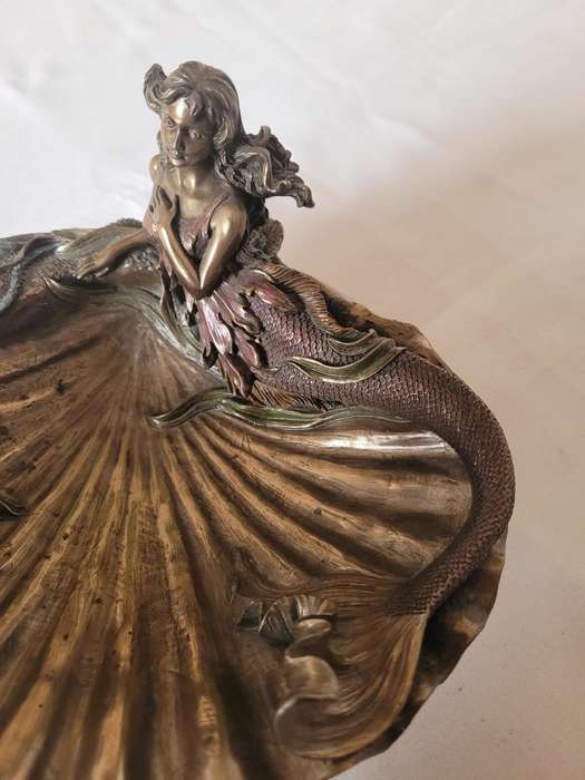 TOP COLLECTION MERMAID SHELL JEWELLERY TRAY-MYTHICAL DISH-VERY COLLECTABLE