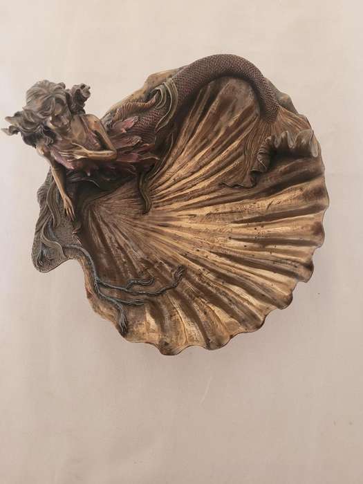 TOP COLLECTION MERMAID SHELL JEWELLERY TRAY-MYTHICAL DISH-VERY COLLECTABLE