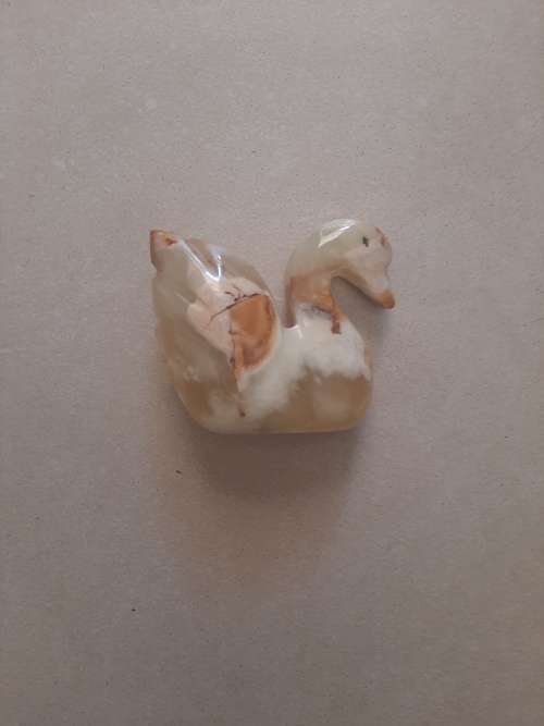 ONYX/MARBLE SWAN