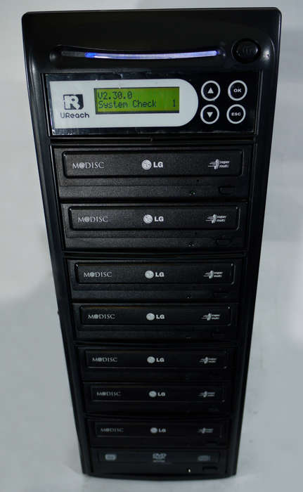 Stand-alone DVD DUPLICATOR UReach with up to 8 available slots