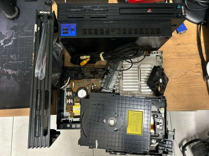2x Playstation 2 for parts