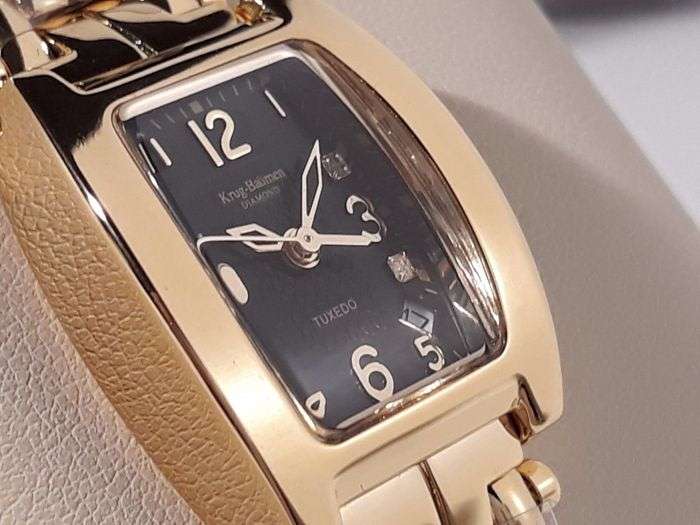 R1 AUCTION RETAIL R10,314.58 Krug-Baumen LADIES Tuxedo Gold  4X REAL Diamond BLACK Dial Gold Strap