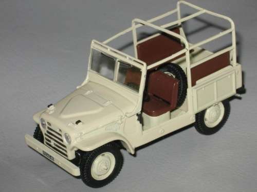 Jeep Fiat Campangnola 1952 beige 1/43 IXO NEWinBlister  #4309 instant wheels