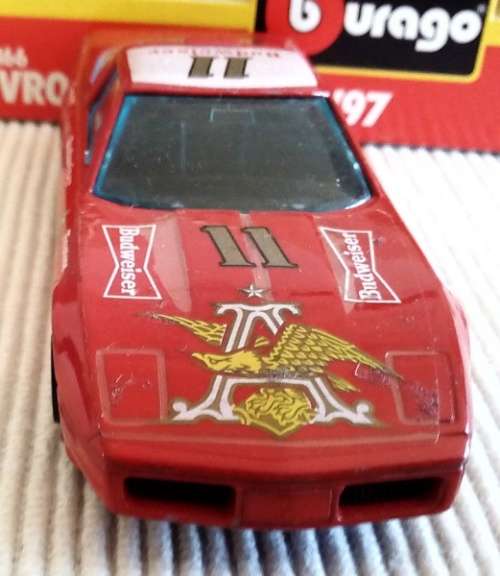 Chevrolet Corvette Budweiser #11 Nascar 1997 1/43 Bburago NEW+boxed  #4323 instant wheels
