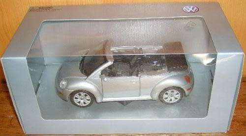 Volkswagen New Beetle Cabriolet 1998 silver 1/24 Maisto NEW #2011 instant wheels