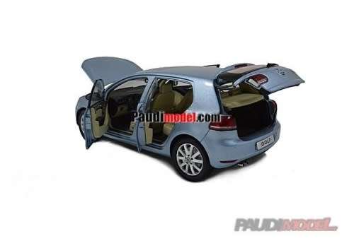 Volkswagen Golf VI (A6), 5-door 2013 blue-met 1/18 PAUDI NEW+boxed   #8938 instant wheels