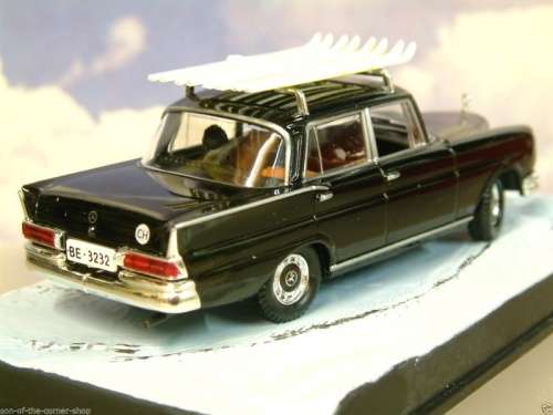 MERCEDES BENZ 220S fin-tails JBond 007 1/43 IXO NEW+boxed  #4073 instant wheels