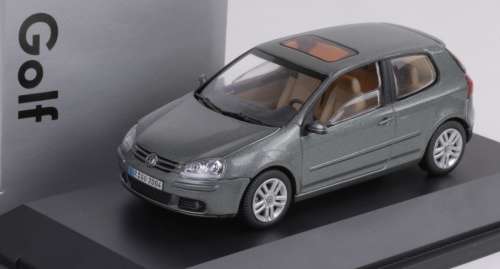 Volkswagen Golf V  3-door green-met 2005 1/43 Schuco NEW+boxed  #4077 instant wheels