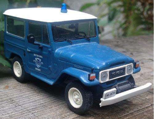 Toyota Land Cruiser FJ40 Greece Police 1/43 IXO NEWinBLISTER  #4564 instant wheels