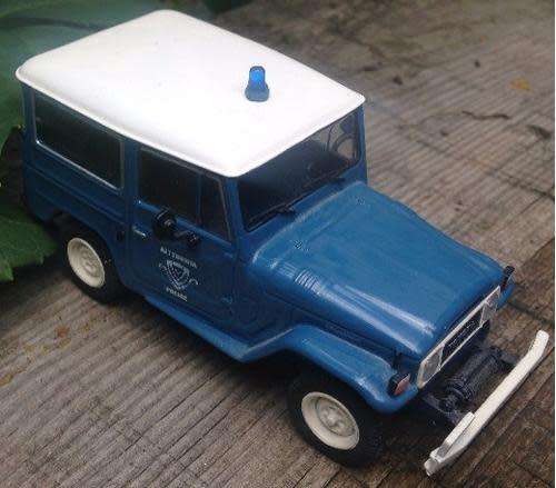 Toyota Land Cruiser FJ40 Greece Police 1/43 IXO NEWinBLISTER  #4564 instant wheels