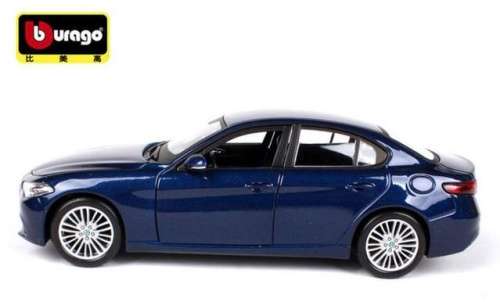 Alfa Romeo Giulia 2016 dk.blue-metallic 1/24 Bburago NEW+boxed  #2111 instant wheels