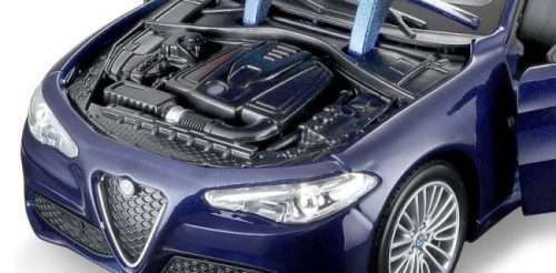 Alfa Romeo Giulia 2016 dk.blue-metallic 1/24 Bburago NEW+boxed  #2111 instant wheels
