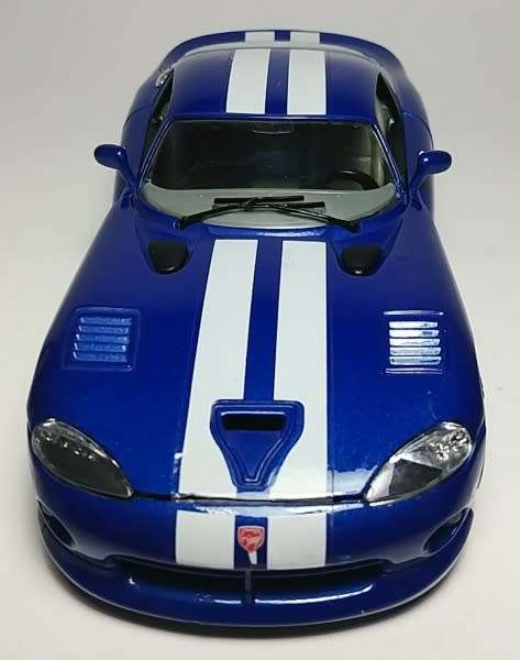 Dodge Viper GTS 1996 1/24 Bburago/Italia NEW+boxed FREE Delivery extremely rare #2212 instant wheels