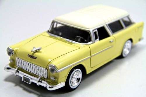 Chevrolet Bel Air Nomad 1955 lt. yellow 1/24 Motormax NEW+boxed  #2229 instant wheels