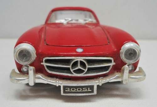 Mercedes-Benz 300 SL Gullwing 1954 red 1/24 Bburago NEW+boxed  #2230 instant wheels