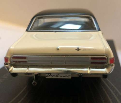 Opel Diplomat V8 1967 1/43 IXO NEW+boxed  #4182 instant wheels