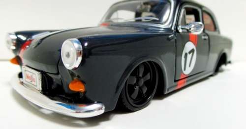 Volkswagen 1600 Notchback 1967 grey (#17-Custom) 1/24 NEW+Boxed FREE Delivery #2265 instant wheels