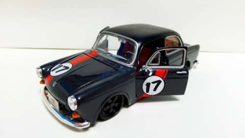 Volkswagen 1600 Notchback 1967 grey (#17-Custom) 1/24 NEW+Boxed FREE Delivery #2265 instant wheels