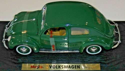 Volkswagen Beetle vintage (two rear windows) 1951 green 1:18 Maisto NEW+boxed #8003 instant wheels