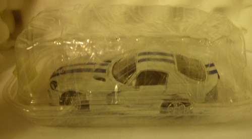 Dodge Viper GTS Coupe 1966 white 1/43 Bburago NEW+reblistered  #5672 instant wheels