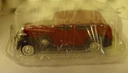Packard Sedan red 1937 1/43 Solido NEW+reblistered  #5635 instant wheels