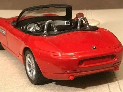 BMW Z8 Roadster 2003 red 1/24 Maisto NEW+boxed  #2295 instant wheels