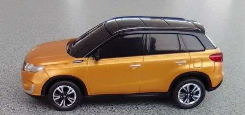 Suzuki Vitara 2020 orange-met+black 1/43 Hi-Story Suzuki Dealer Edn NEW+boxed #5529 instant wheels