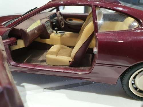 Aston Martin DB7 2004 maroon 1/18 Guiloy NEW+DeLuxeShowcased  #8068 instant wheels