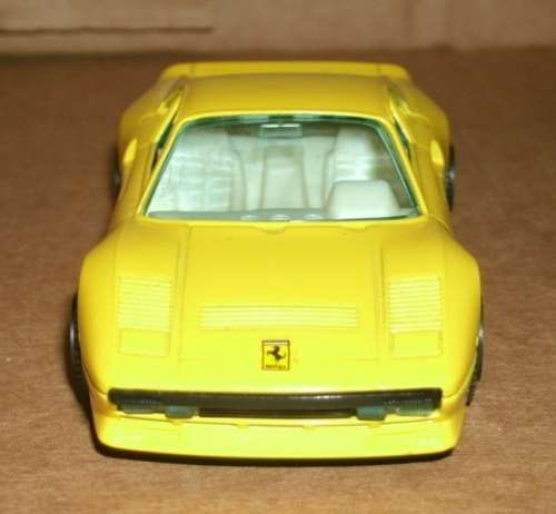 Ferrari 288 GTO 1987 yellow 1/43 Bburago NEW+reblistered  #5709 instant wheels