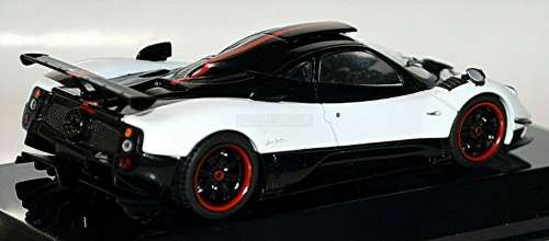 Pagani Zonda Cinque 2009 white+black 1/43 IXO NEW+boxed FREE SA door-Delivery #5564 instant wheels