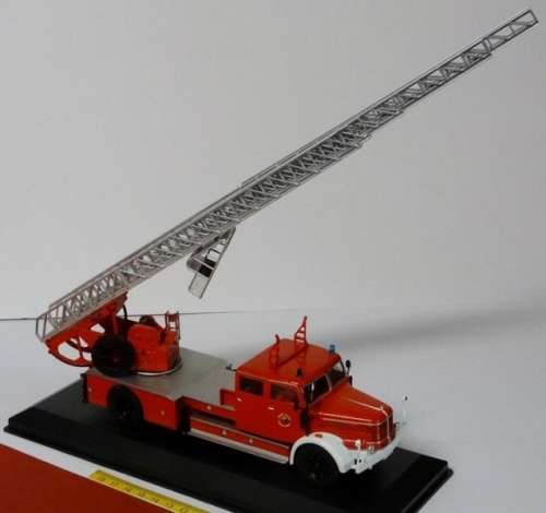 Krupp DL52 Essen FD 1956 red 1/43 IXO NEW+boxed  #5609 instant wheels