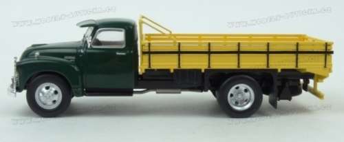 Chevrolet 6400 Truck 1949 dk.green/yellow 1:43 WhiteBox NEW+boxed   #5934 instant wheels