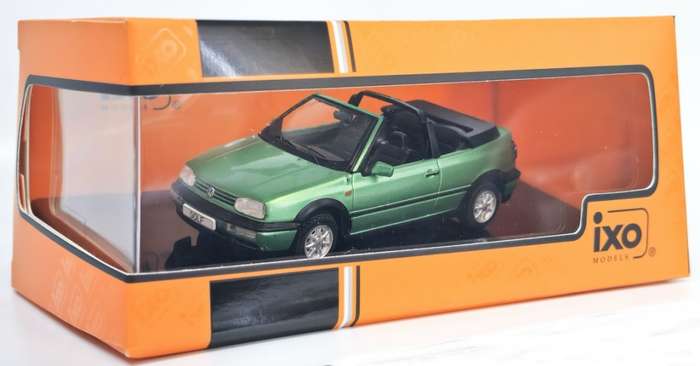 Volkswagen Golf III Cabriolet 1995 green-met 1:43 IXO NEW+boxed.      *5966 instant wheels