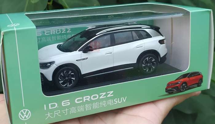Volkswagen ID.6 CROZZ SUV el.powrd 2022 white 1/43 FAW-VW-Version NEW+boxed *6023 instant wheels
