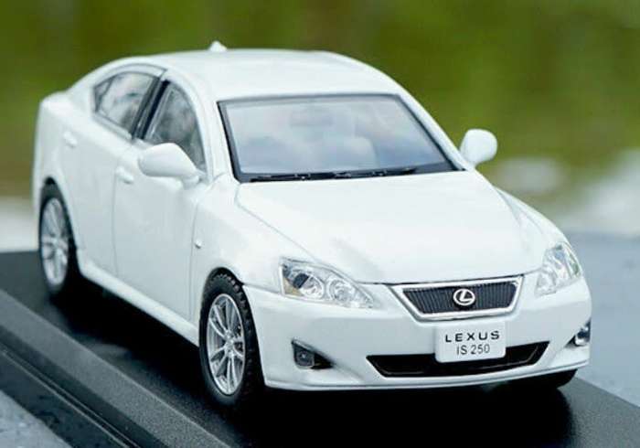 Toyota Lexus IS250 2006 pearl white-met 1/43 Assiette NEW+boxed *6024 instant wheels. 1170.00