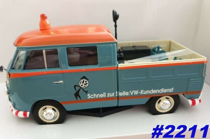 Volkswagen Type 2 - T1 1970 double-cab VW ServiceVan 1/24 Motormax NEW+boxed  #2211 instant wheels