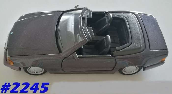 Mercedes-Benz 500SL  (W129) 1989 1/24 Maisto NEW+boxed  #2245 instant wheels