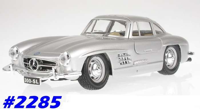 Mercedes-Benz 300 SL 1954 silver GULLWING 1/24 Bburago NEW+boxed  #2285 instant wheels