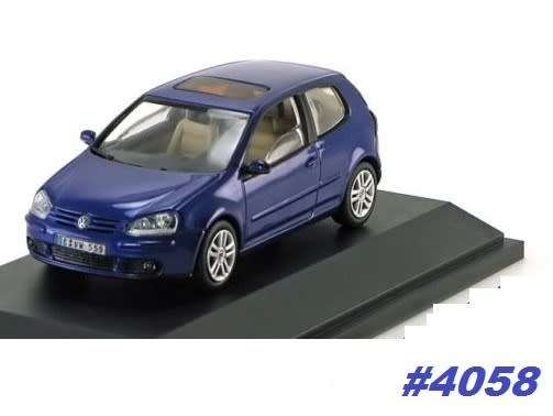 Volkswagen Golf 5, 3-door 2005 blue-met 1/43 Schuco NEW  #4058 instant wheels