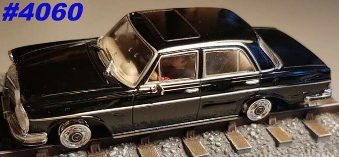Mercedes-Benz 250SE (W108) 007/JBond Octopussy 1/43 IXO NEW+boxed  #4060 instant wheels