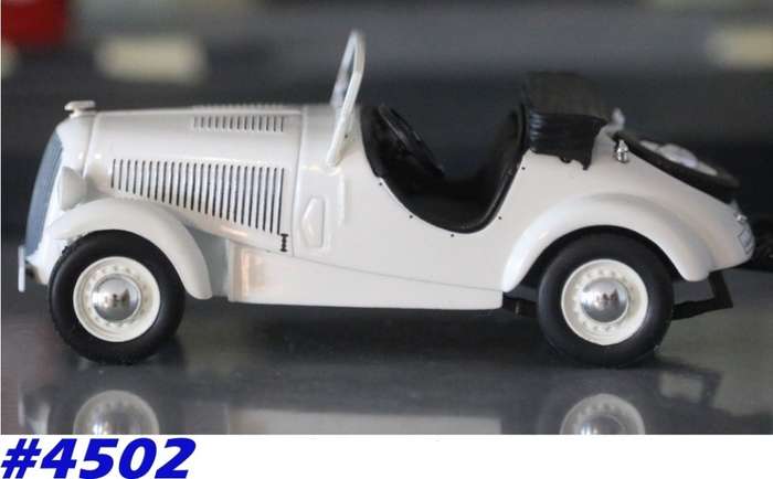Opel Gelaendesportwagen 1934/38 white 1/43 IXO NEW+boxed  #4502 instant wheels