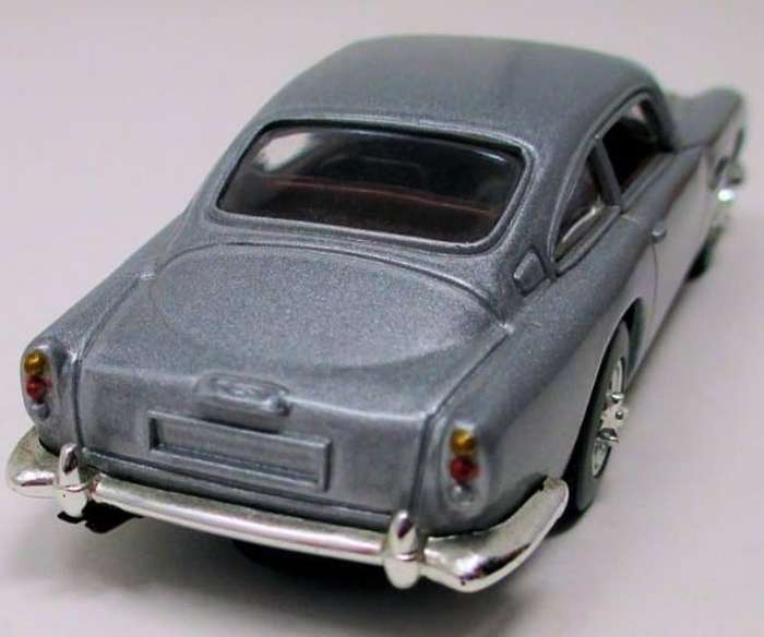 Aston Martin 1950 silver 1/43 Prado/IXO NEW+reblistered *4941 instant wheels