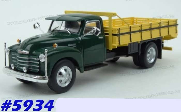 Chevrolet 6400 Truck 1949 dk.green/yellow 1:43 WhiteBox NEW+boxed   #5934 instant wheels