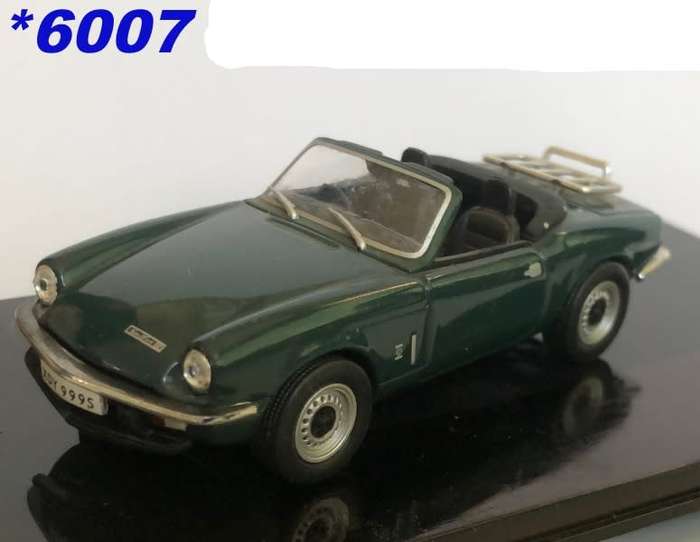 Triumph Spitfire Mark IV w.bootrack 1974 Br.Rac.Green 1/43 Grani/IXO NEW+boxed *6007 instant wheels