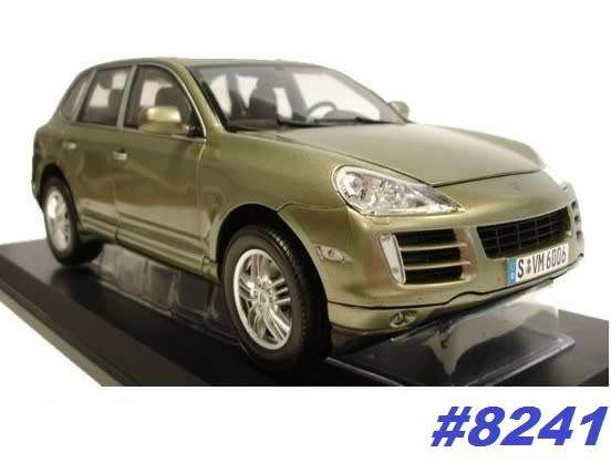 Porsche CAYENNE S 2008 lt.green-met 1/18 NOREV NEW+boxed #8241 instant wheels