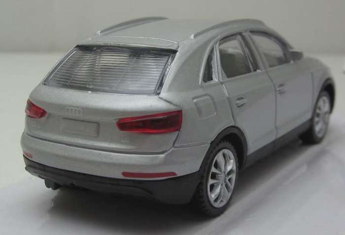 Audi Q3 2018 Florett-silver 1/43 Rastar NEW+boxed #6066 instant wheels
