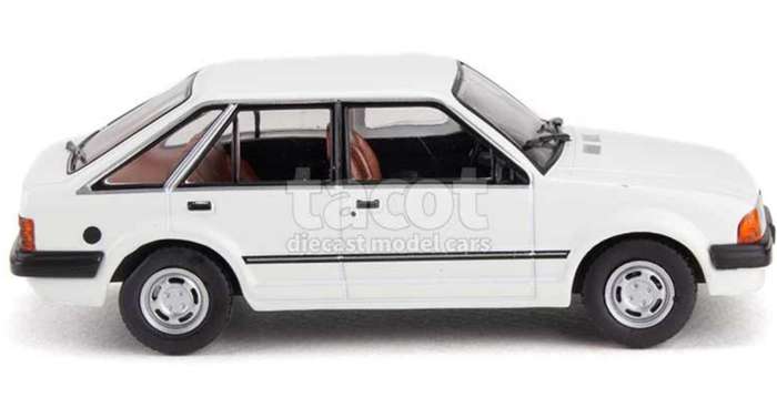 Ford Escort GL Mk.III 1982 white 1/43 IX0 NEW+boxed #6083 instant wheels